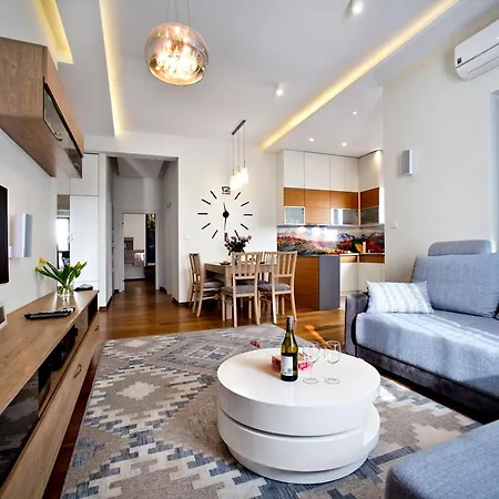Jana Kazimierza 57 Serviced Apartamento