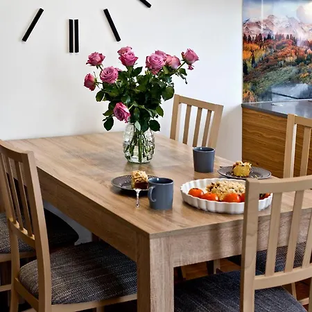 Jana Kazimierza 57 Serviced *