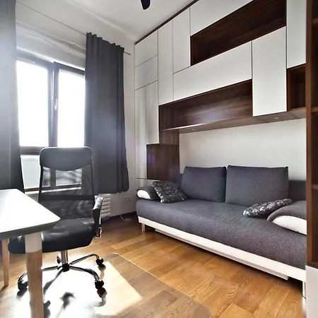 Jana Kazimierza 57 Serviced ワルシャワ