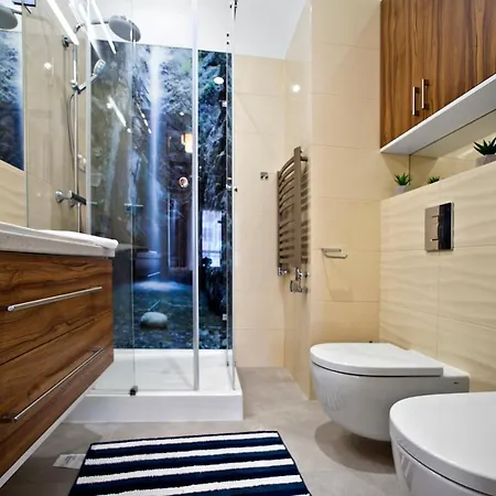 Jana Kazimierza 57 Serviced